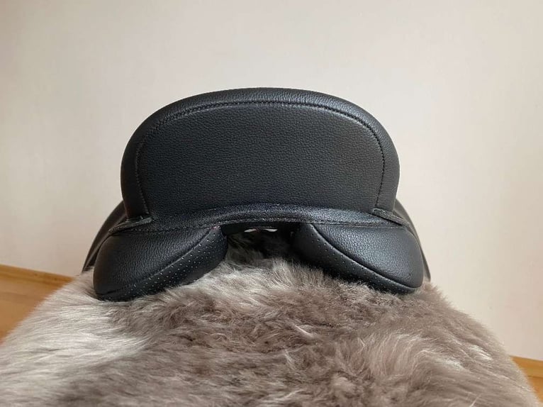 Wintec 500 Dressursattel HART 15" mit komplettes Set Absolut Neuwertig