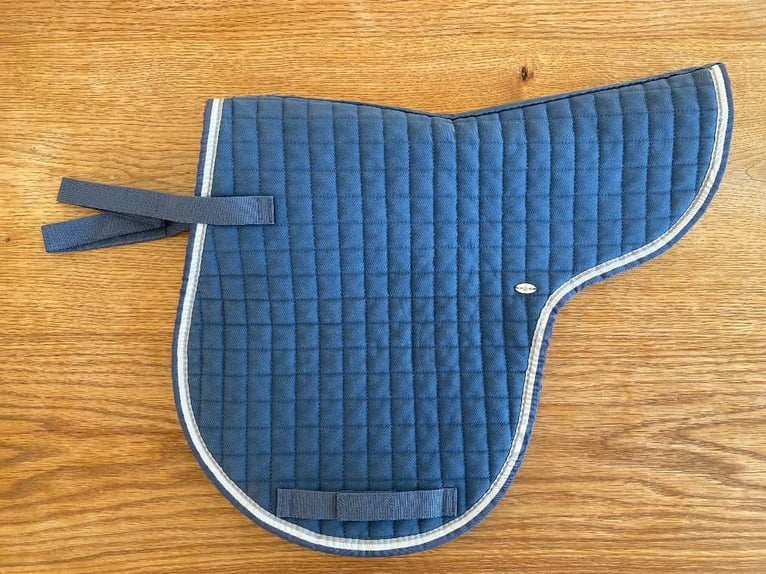 Wintec 500 Dressursattel HART 15" mit komplettes Set Absolut Neuwertig