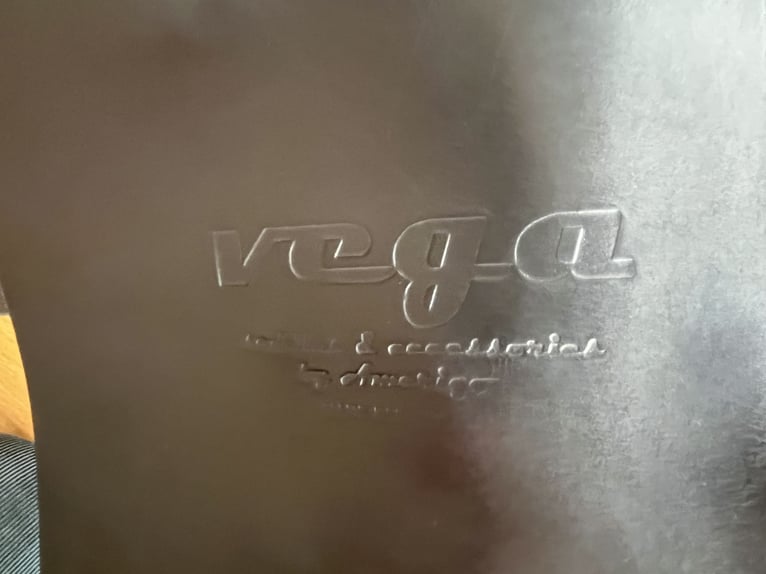 Wunderschöner Amerigo Vega Dressursattel 17 ''