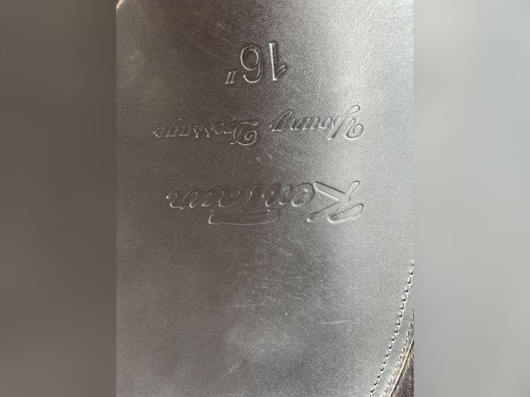 Zu Verkaufen- Ken Taur Young Dressage Sattel