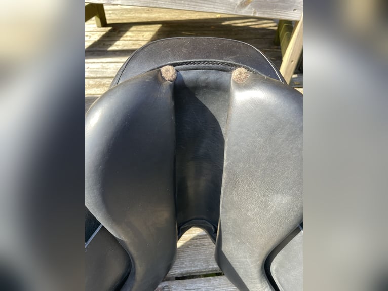 ASE Vario B13 Töltsattel Isländer