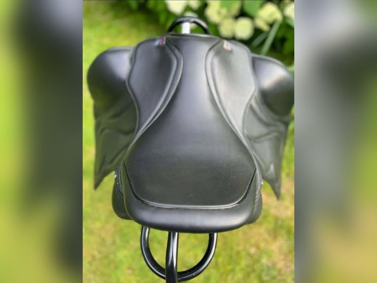 NEUER Hilbar Royal Exclusiv "M1" Isländersattel 17,5" KW 34