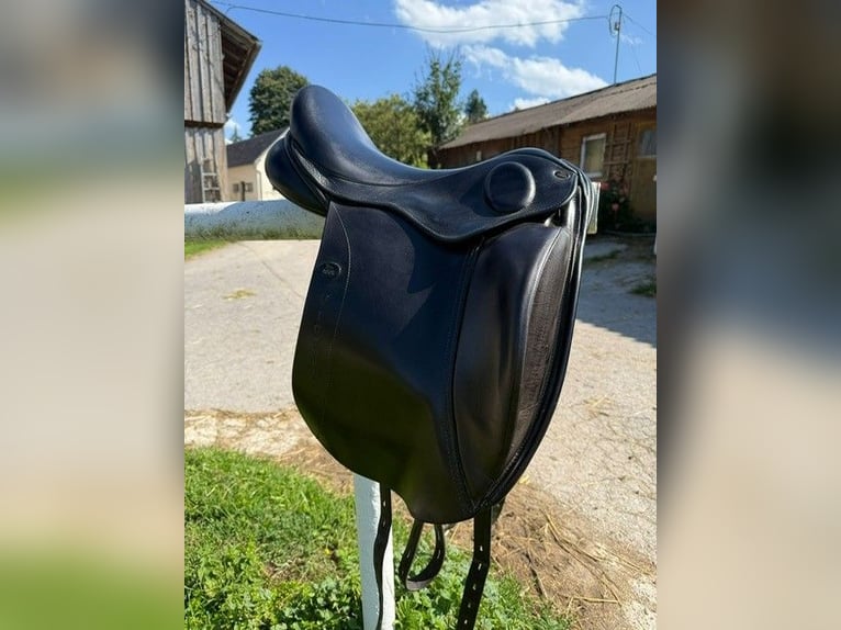 Sattel Astund Victory 17,5 Zoll