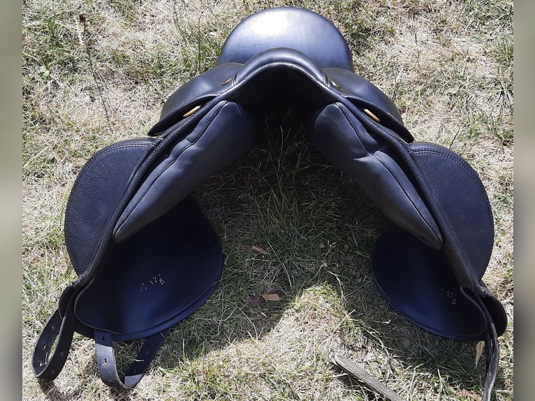 Sattel von Tölthester