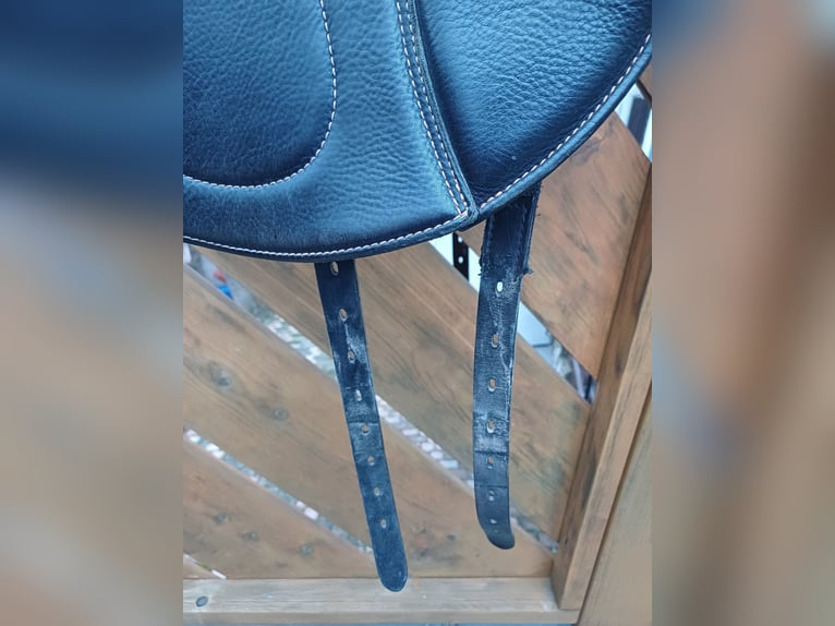 Sehr gepflegter PS Sattel Modell Vindur 17 Zoll 