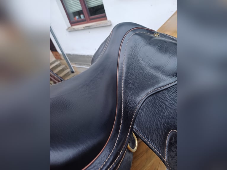 Sehr gepflegter PS Sattel Modell Vindur 17 Zoll 
