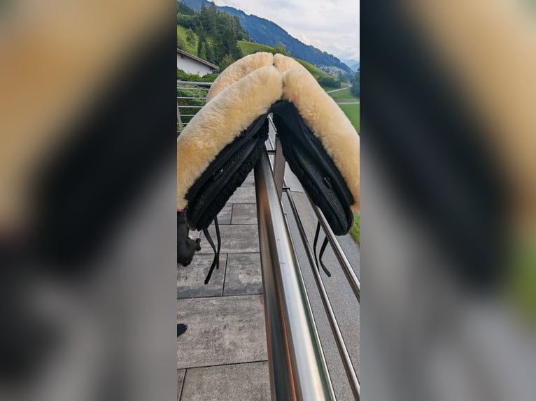 Grandeur Fellsattel "FlowFinder" anthrazit 