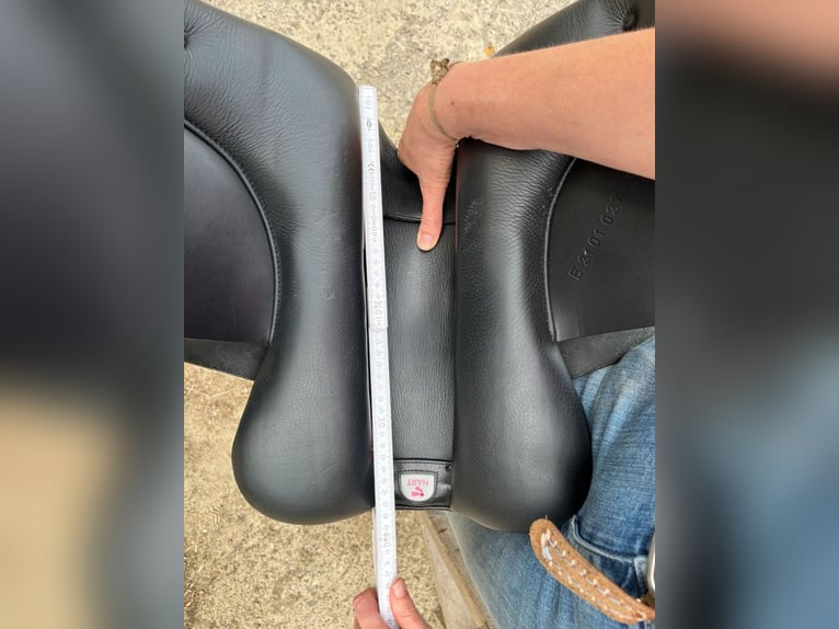 Dressursattel Bates 15 Zoll
