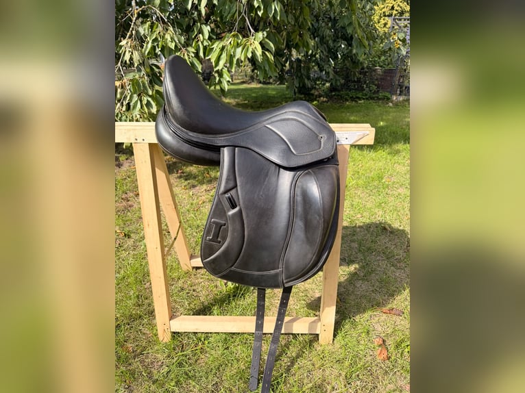 Ikonic Dressursattel 16,5 Zoll