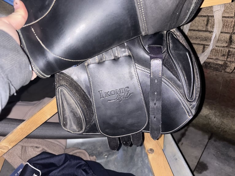 Ikonic Springsattel 16 zoll Ikonic Springsattel 16 zoll