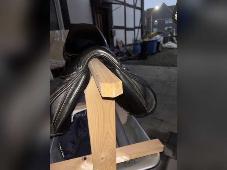 Ikonic Springsattel 16 zoll Ikonic Springsattel 16 zoll