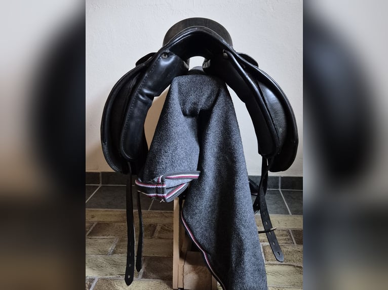 Massimo Basso Pony Dressursattel 16" KW 32 - kurzer Ponysattel