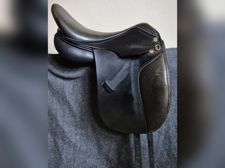 Massimo Basso Pony Dressursattel 16" KW 32 - kurzer Ponysattel