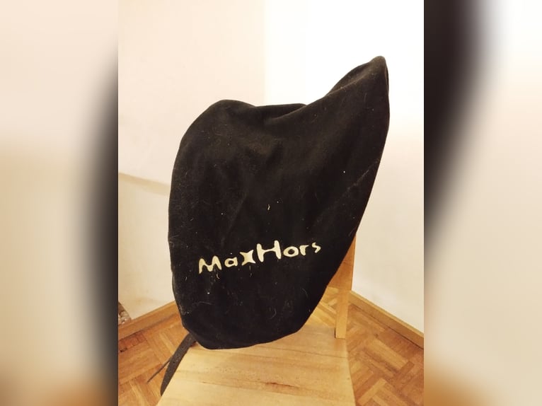 Maxhors Junior neuwertig 15 3/4 Ledersattel mit Wollstopfung 