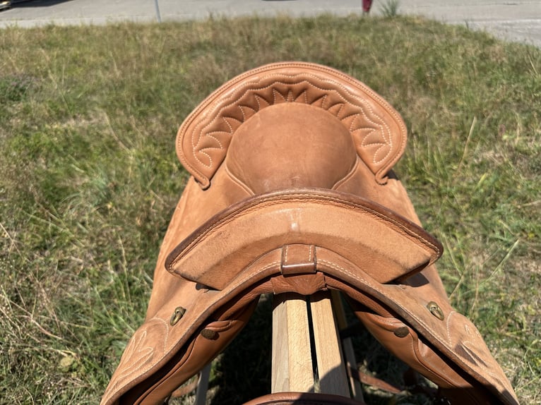 Barocksattel im Camargue Stil zum verlieben