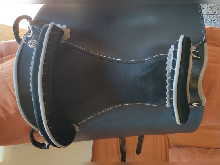 Hidalgo Caracas Spezial - fast neu