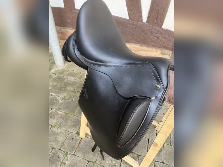 Iberischer Dressursattel - Latido der Firma Cordis (18 Zoll)
