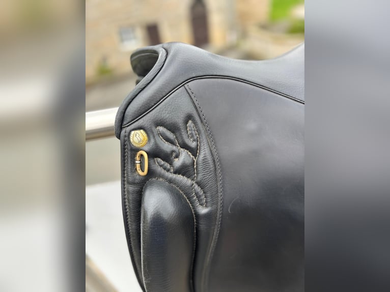 Iberosattel Dressage 3000 schwarz