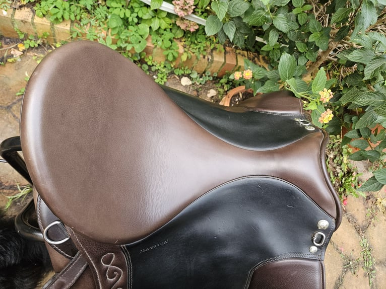 Iberosattel Sommer Dressage Andaluz 18 Zoll NP heute: 3990 Euro