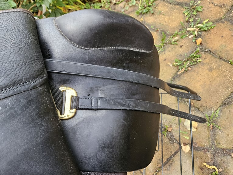 Iberosattel Sommer Dressage Andaluz 18 Zoll NP heute: 3990 Euro