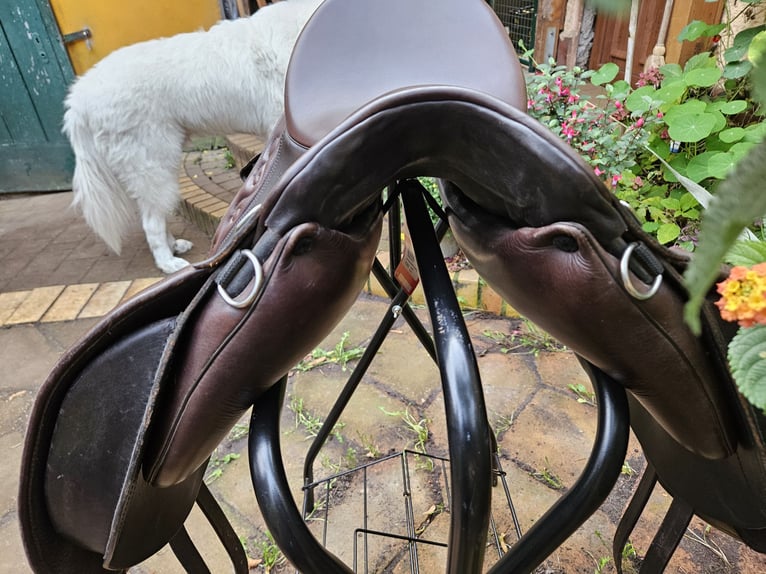 Iberosattel Sommer Dressage Andaluz 18 Zoll NP heute: 3990 Euro