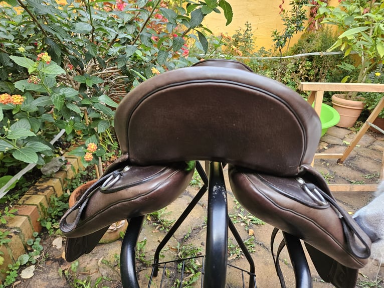 Iberosattel Sommer Dressage Andaluz 18 Zoll NP heute: 3990 Euro