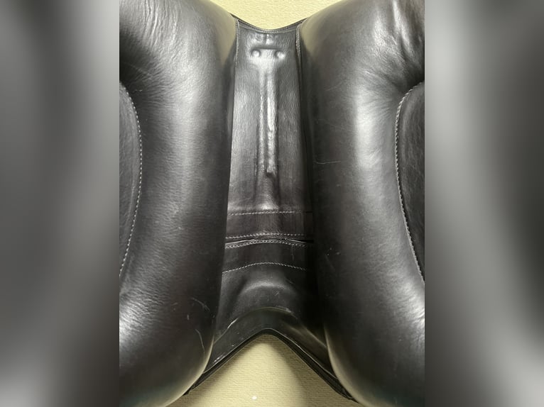 La Selle Masterpiece Sattel mit Lederbaum - 17 Zoll