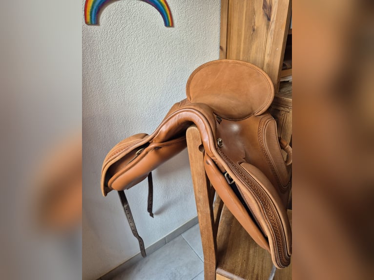 Neuer Deuber El Campo S3, hell mit wunderschöner Punzierung