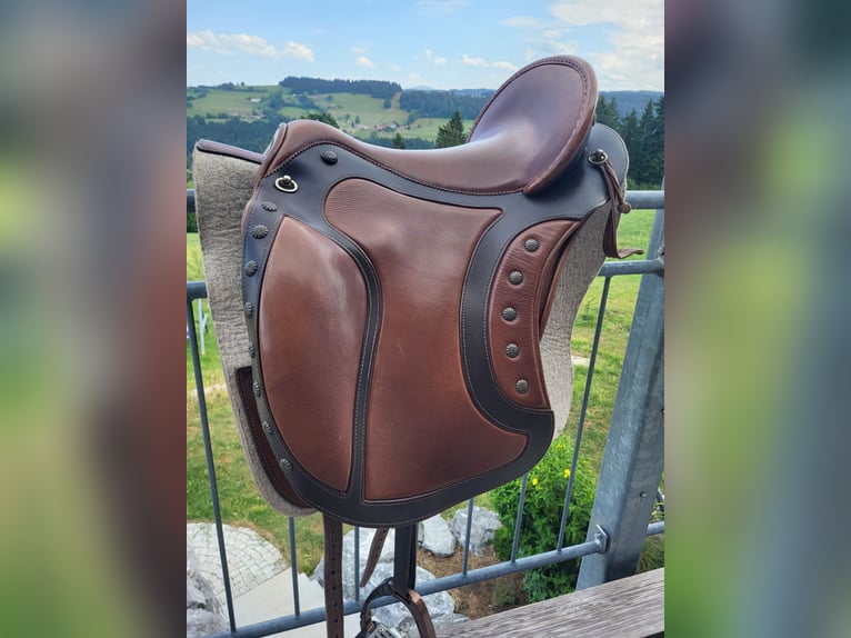 Sattel El Campo von Deuber und Partner