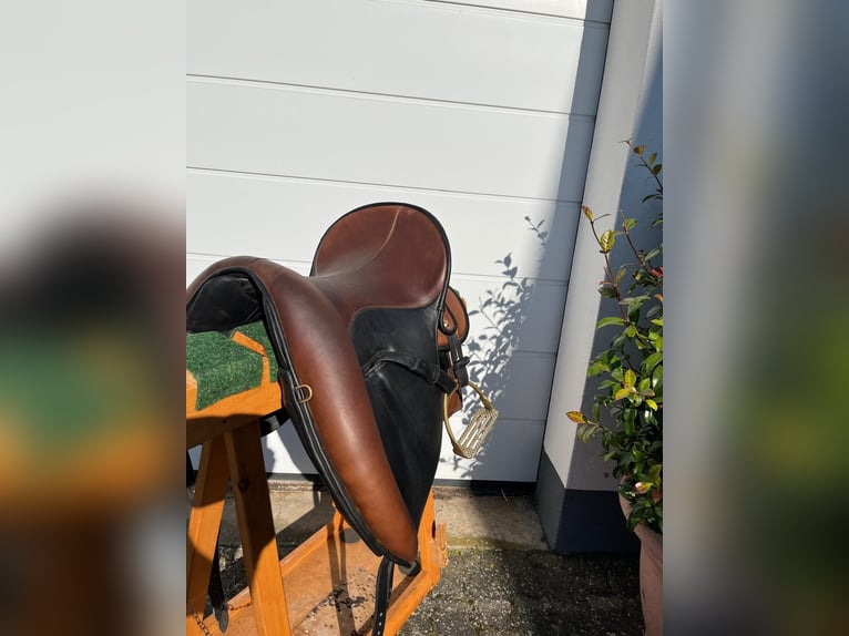 Signum Tulipa 17,0 Zoll, Reitsattel, Pferdesattel