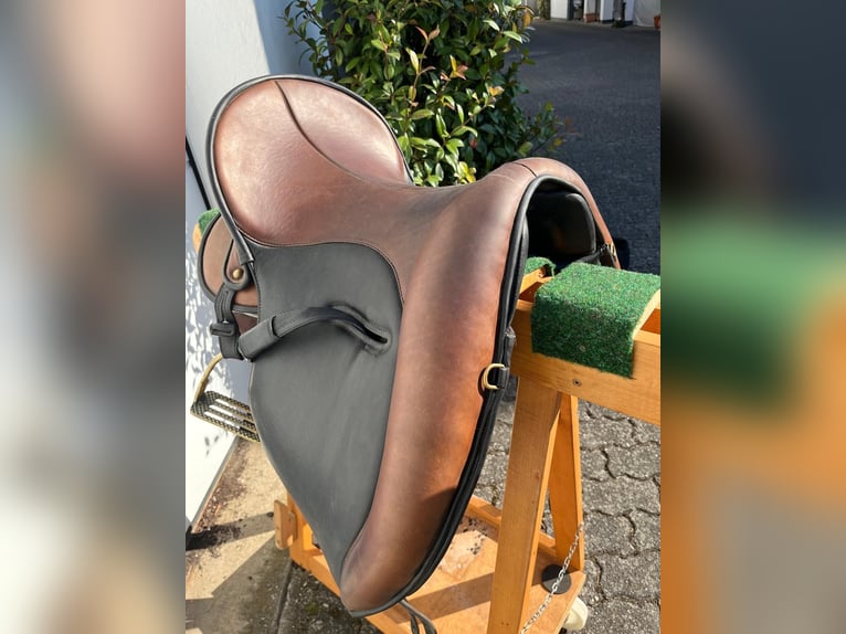 Signum Tulipa 17,0 Zoll, Reitsattel, Pferdesattel