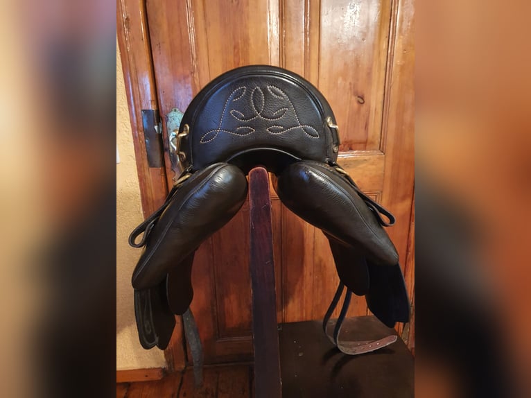 Sommer Ibero Sattel 17,5", Dressage Andaluz MOCCA NEUw.