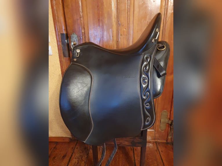 Sommer Ibero Sattel 17,5", Dressage Andaluz MOCCA NEUw.