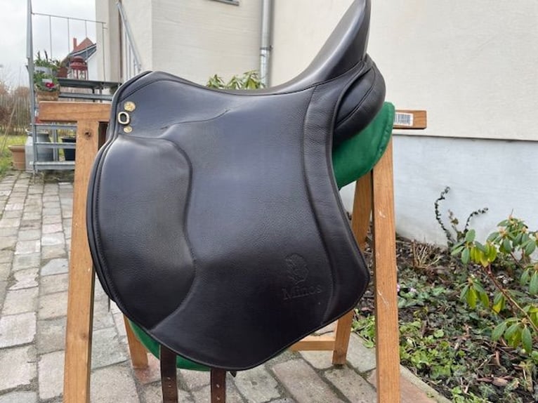 Sommer "Minos" - spanischer Dressursattel