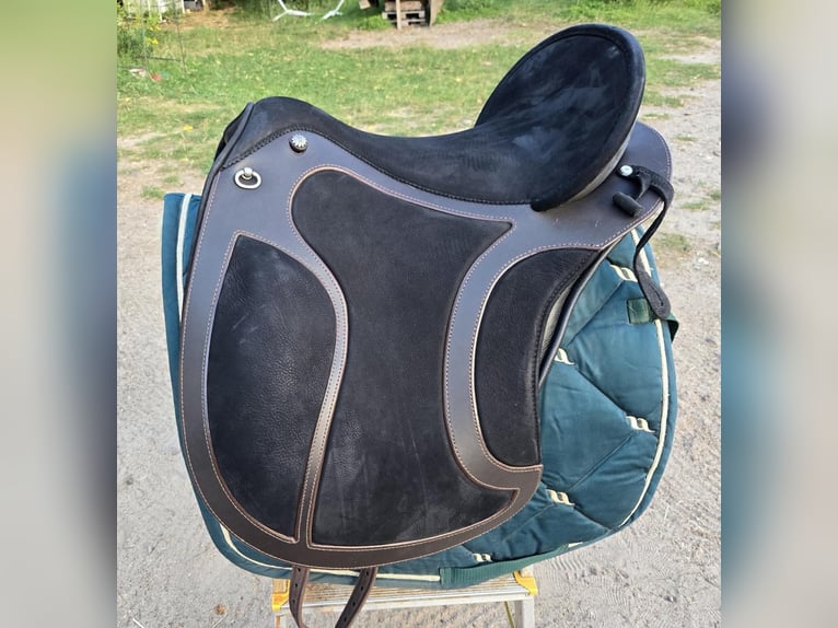 Working Equitation Sattel „El Campo“ von Deuber, designed by Rolf Janzen