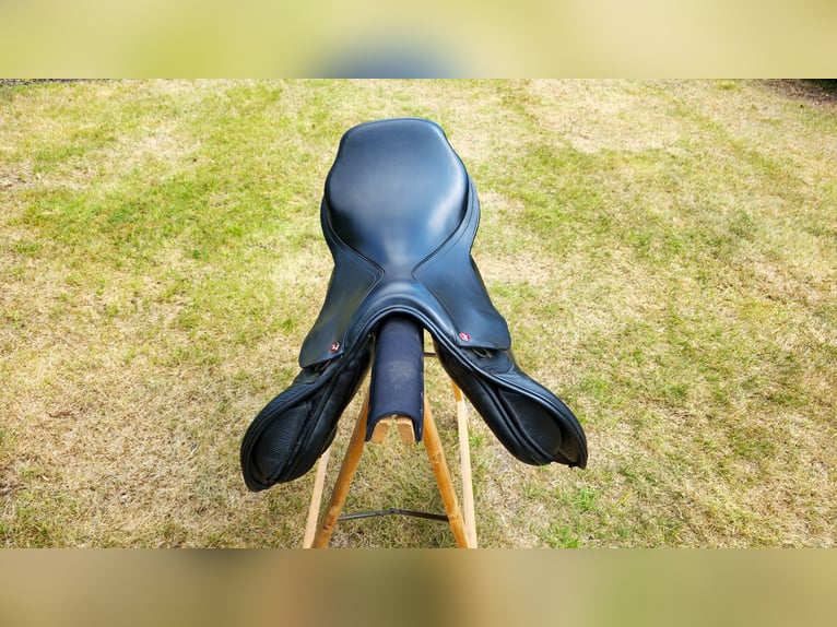  Albion Springsattel Kontrol Sitzfläcke 18“ / Kammerweite XW - Schwarz - Wie neu