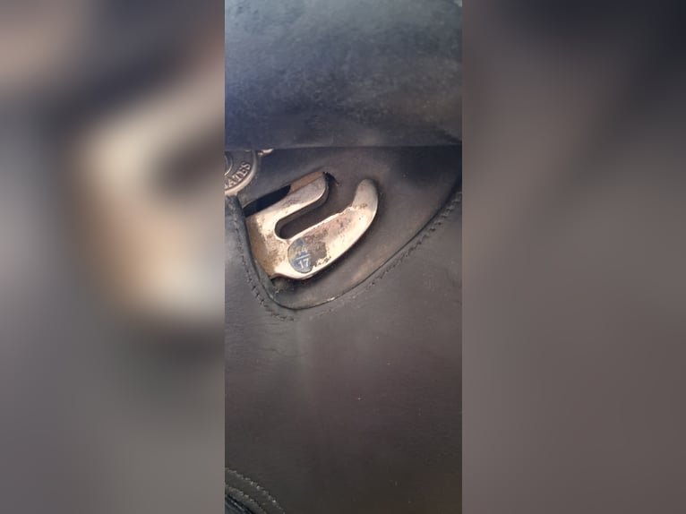 Bates Springsattel Caprilli 17,5 zoll