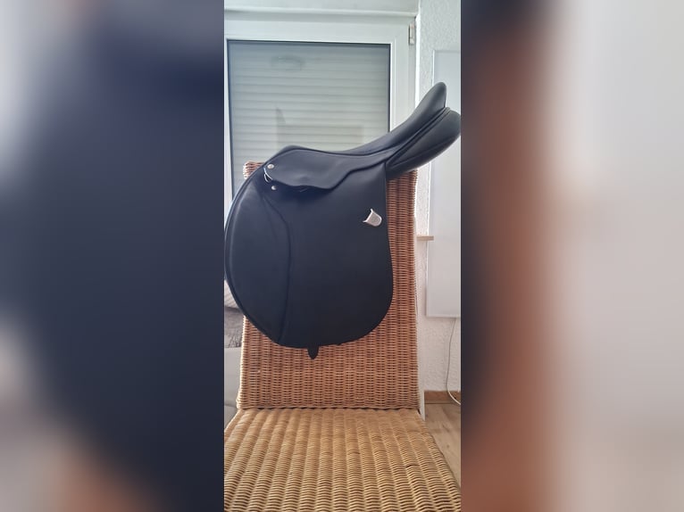 Bates Springsattel Caprilli 17,5 zoll