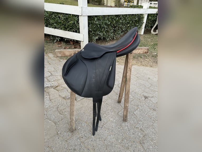 Butet Monoflap Springsattel 17,5” Geländesattel