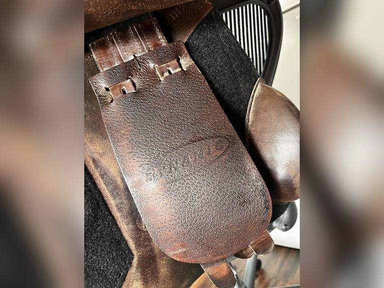 Bynamic Springsattel 17,5 Zoll