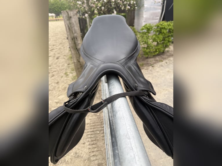 Bynamic Springsattel 17,5 Zoll