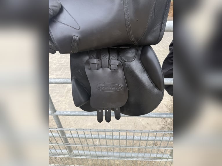 Bynamic Springsattel 17,5 Zoll