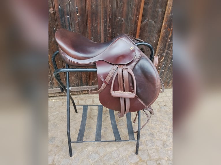Cobra Springsattel 17