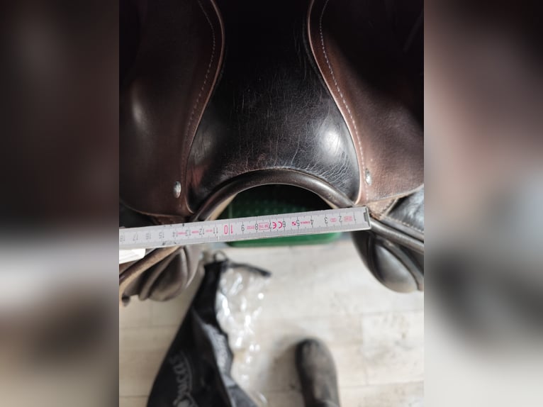 Custom Saddlery Springsattel 17,5
