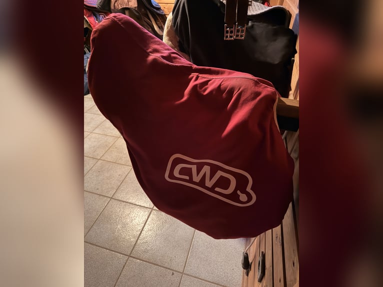 CWD Sattel zu Verkaufen