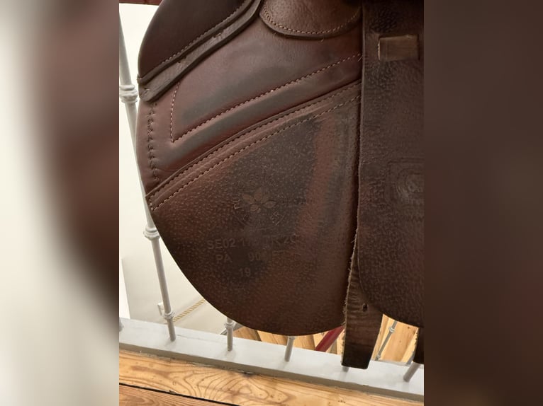CWD SE02 Springsattel | 17,5" | 2C | TR | Top-Zustand