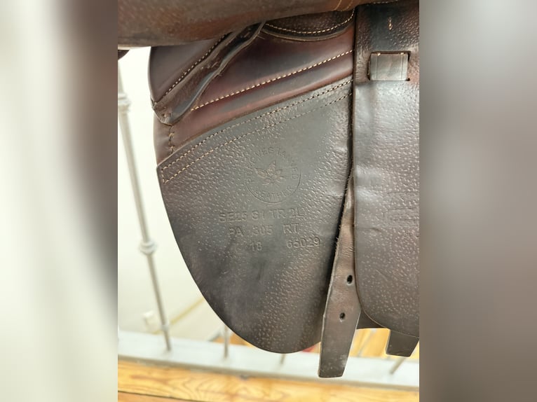 CWD SE25 (2GS) Spring-Sattel | 17" | 2L | TR | Top-Zustand 