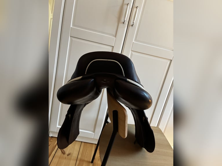 CWD Spring-Sattel (17.0")