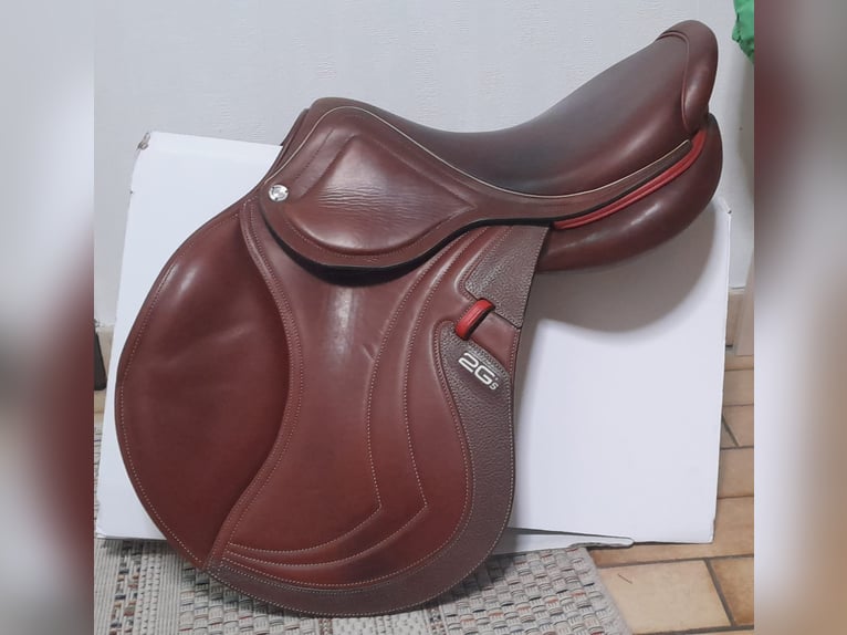 CWD Springsattel braun - nur 6 Monate genutzt