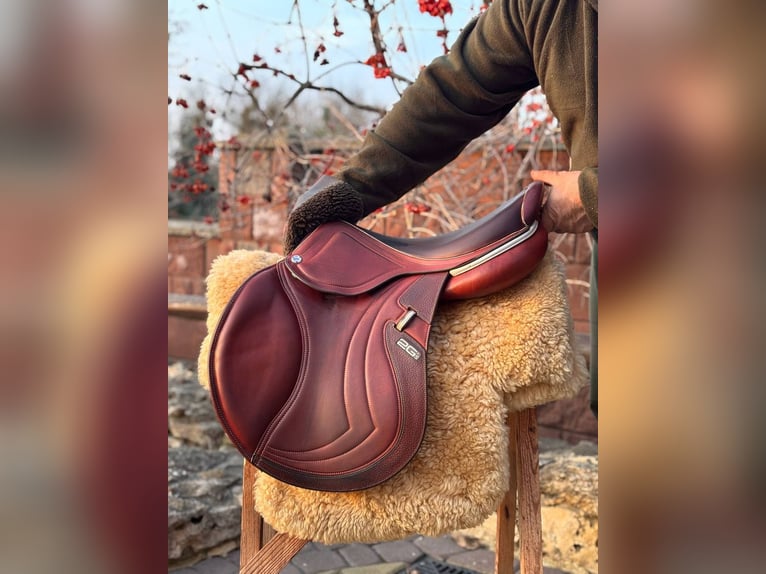 Eleganter Springsattel – Größe 17" – Hochwertiges Leder